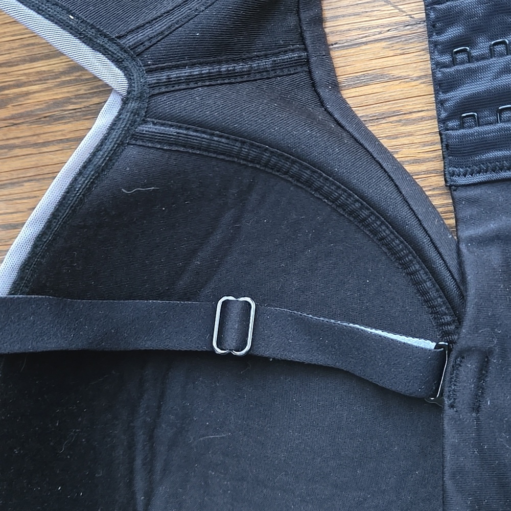 Calvin Klein Wireless Black Gray Bra Size M - Picture 5 of 5
